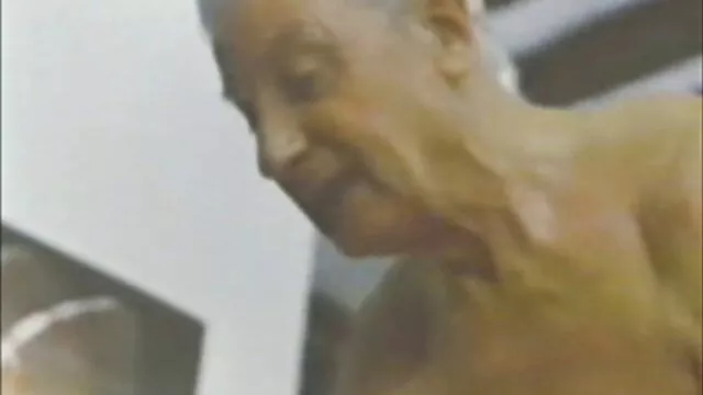 פורנו ללא רישום  זונה לטינית, סרטי סקס ארוכים חינם להוטה למצוץ ולקפוץ על זין.