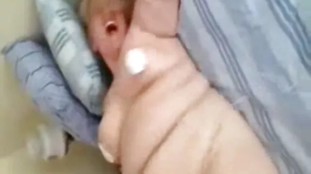 פורנו ללא רישום  אחרי שהחלפתי בגדים בחדר ההלבשה חזרתי בחורות ערומות במקלחת הביתה בלי תחתונים מתחת לחצאית