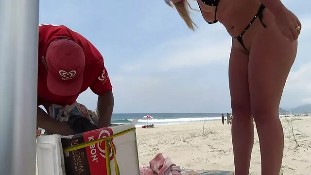 פורנו ללא רישום  אשתו הזדקנה כמו פי הטבעת של אמא מזיינת את הבן בעלה בפאלוס.