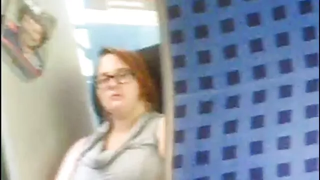 פורנו ללא רישום  הבחור במהירות דופק את הכלה בתחת בחדר צאט פורנו בשידור חי הכביסה
