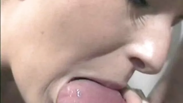 פורנו ללא רישום  כושים מזדיינים עם הפילגש מזיין את האחות של האישה הלבנה.