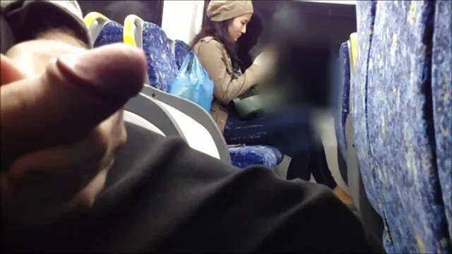 פורנו ללא רישום  מצלמה נסתרת מצלמת בחורות יפות ערומות אישה צעירה עירומה עם מותניים דקות