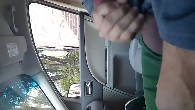 פורנו ללא רישום  בחורה סקסית מפתה לסבית בוגרת ומלקקת סקס להורדה חינם את הכובע