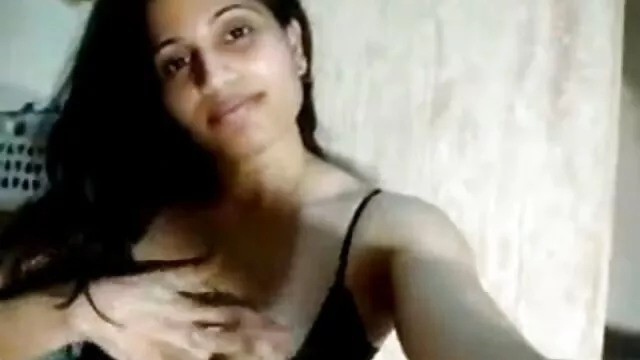 פורנו ללא רישום  גבר נאה עושה מציצה הומואית למאהב שלו וגורם לו לזיין סקס חינם ישראלים את התחת שלו
