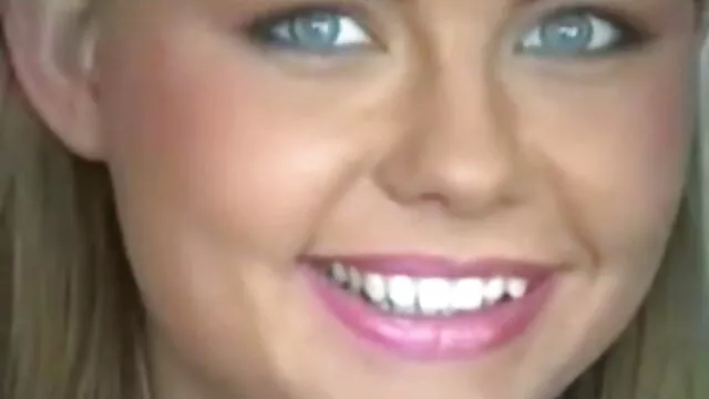 פורנו ללא רישום  סקס רומנטי יפה תמונות סקס מצויר עם בחורה חמודה לקסי
