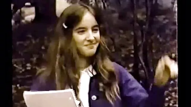 פורנו ללא רישום  בלונדינית יפה סרטוני פורנו חינם מקבלת זין גדול.