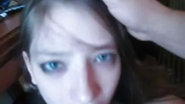 פורנו ללא רישום  אישה צעירה עם חזה סקס חרמנית חינם קטן מתרחצת במקלחת ציבורית